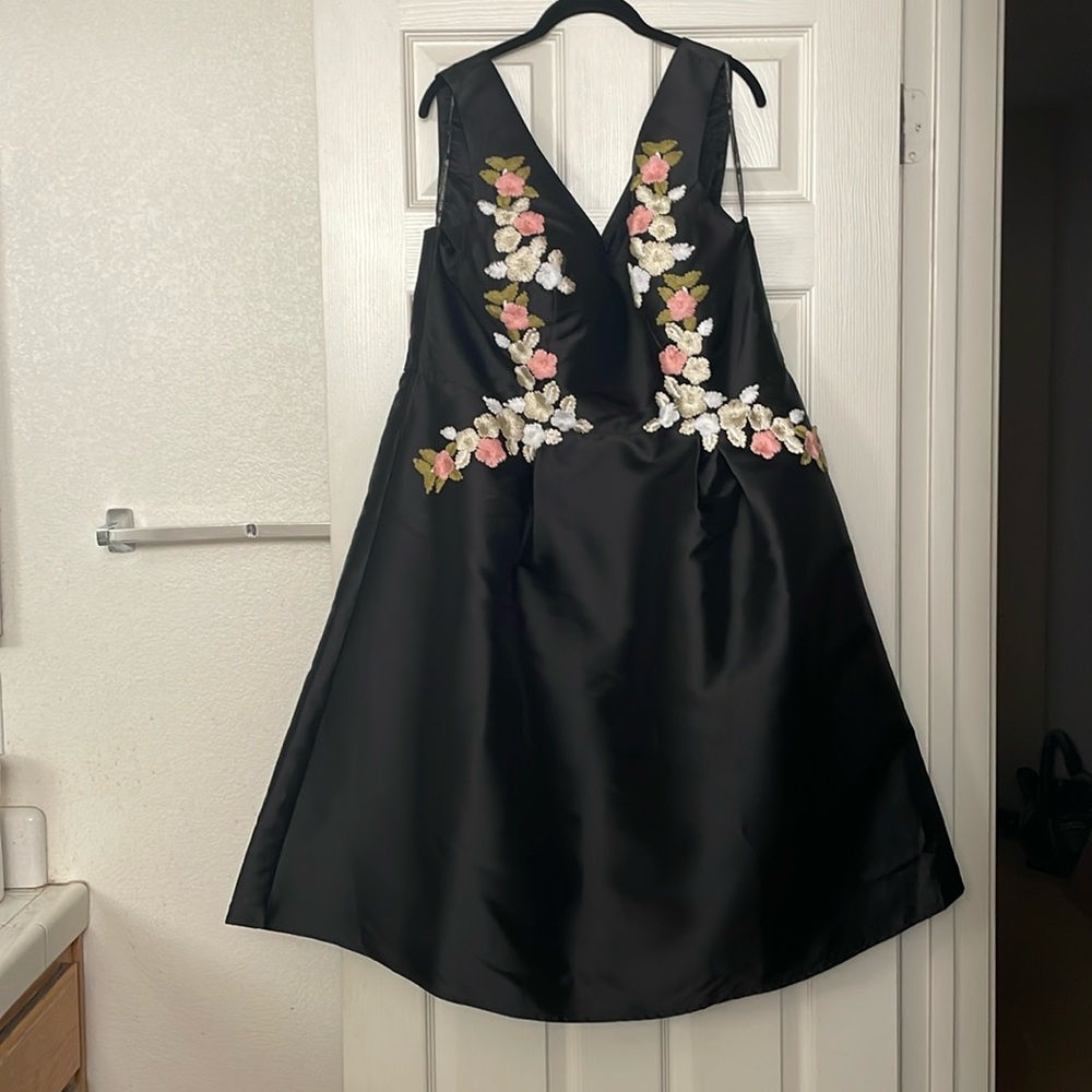 Chi Chi London Ladies and Diligence Fit and Flare Dress in Size 20